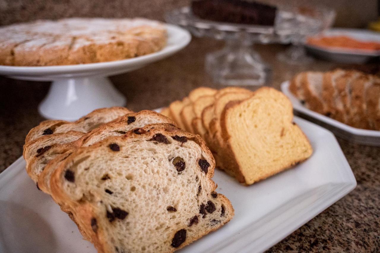 Holambra Garden Hotel Dış mekan fotoğraf Chocolate bread
