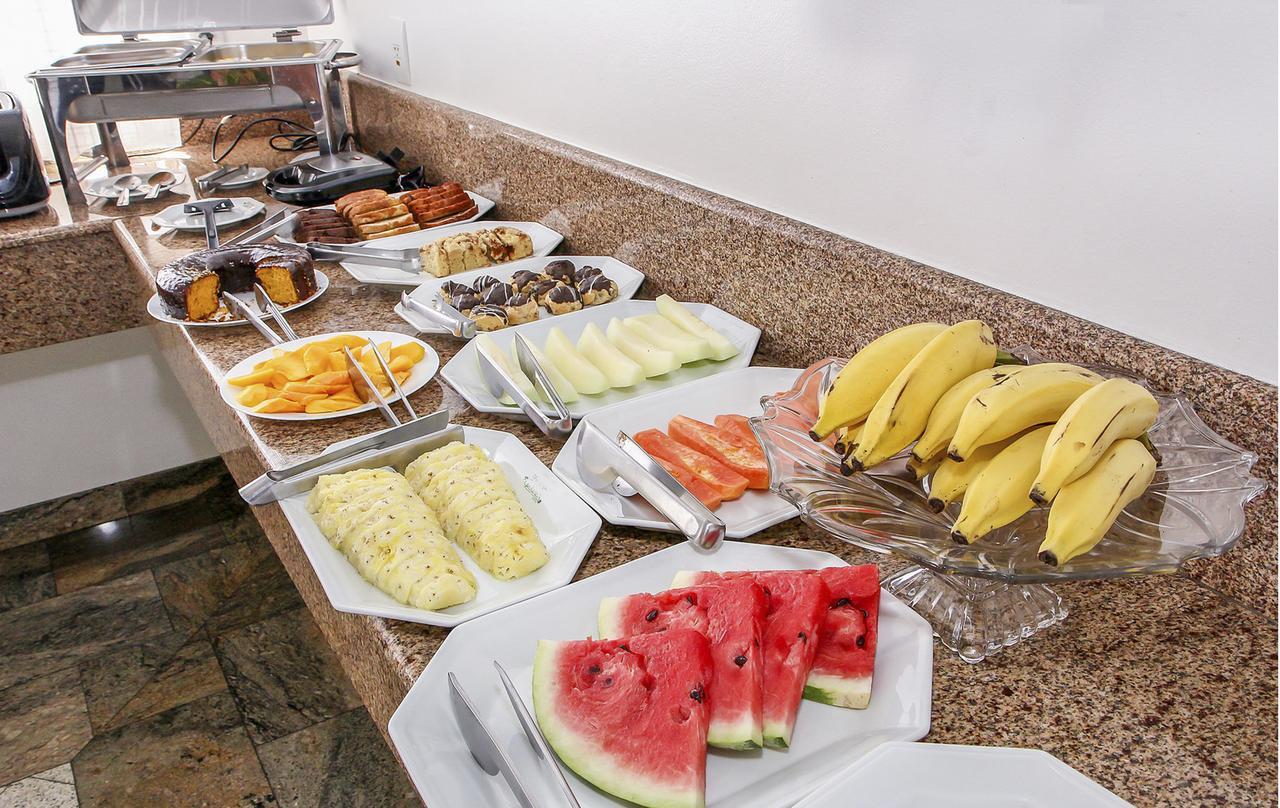 Holambra Garden Hotel Dış mekan fotoğraf A fruit salad